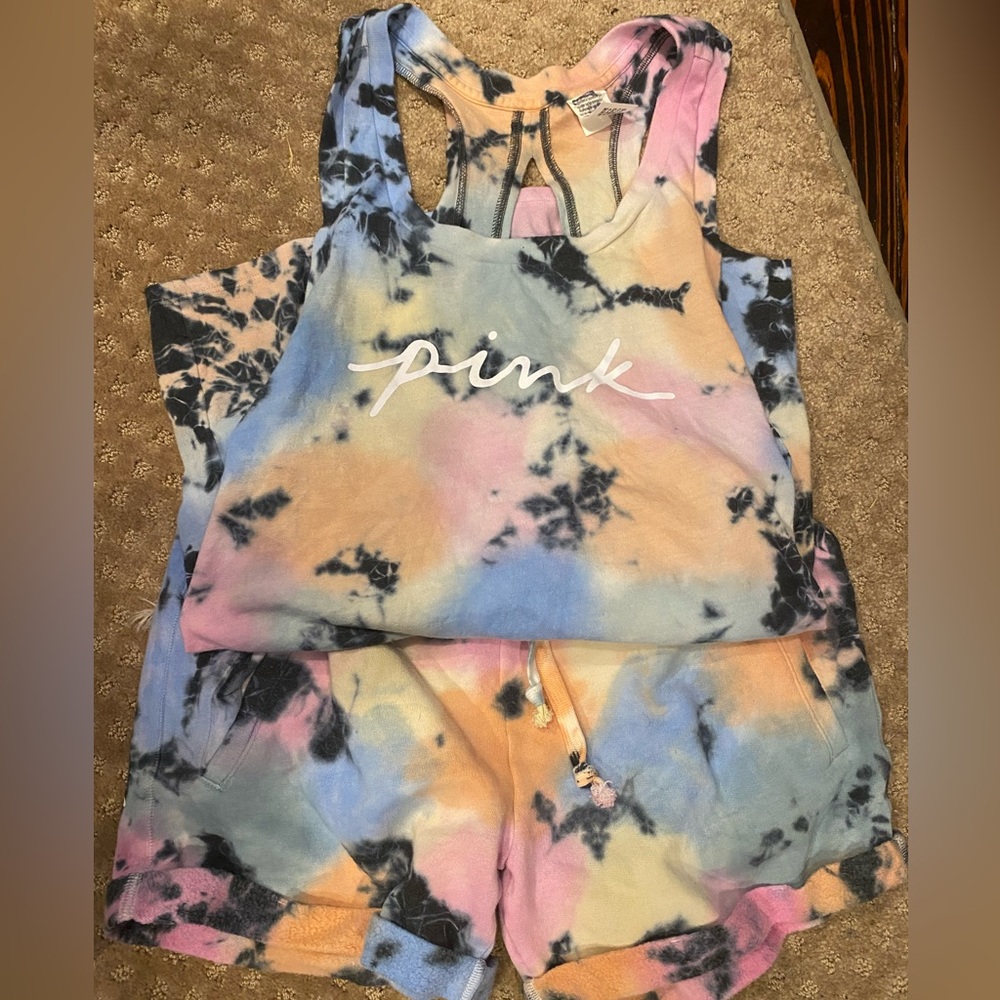 PINK tye dye set Top size L shorts M